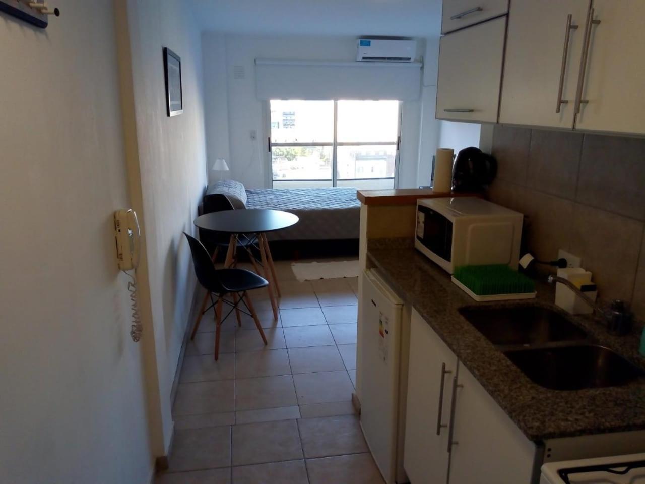 Monoambiente Barrio Martin Apartment Росарио Екстериор снимка